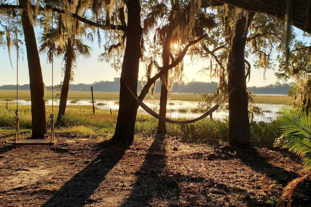 Secluded Tiny House By The Marsh With Hunting Island Beach Pass Frogmore Esterno foto