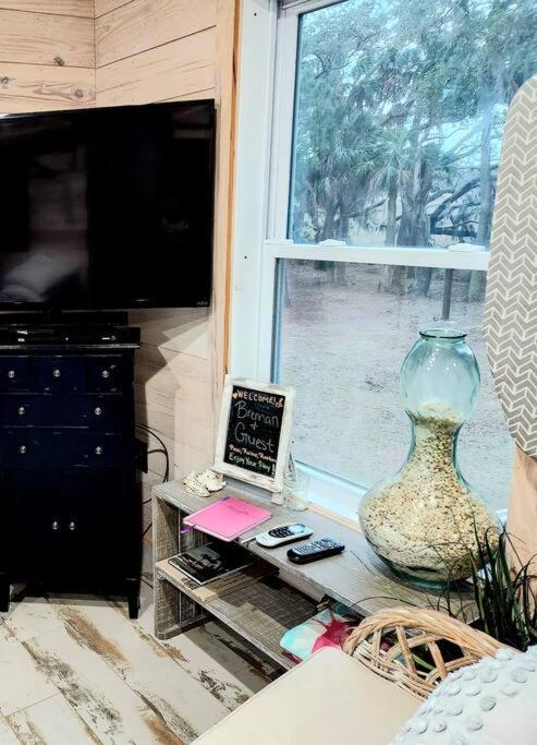Secluded Tiny House By The Marsh With Hunting Island Beach Pass Frogmore Esterno foto